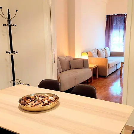Big In Acropolis Museum Apartment